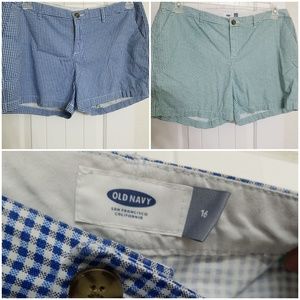 Set of checkered shorts